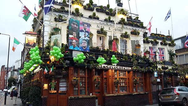 13- Pub The Churchill Arms, Notting Hill