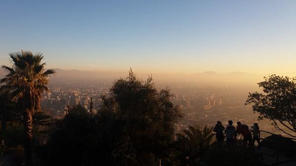 Fenómeno de smog sobre Santiago, Chile