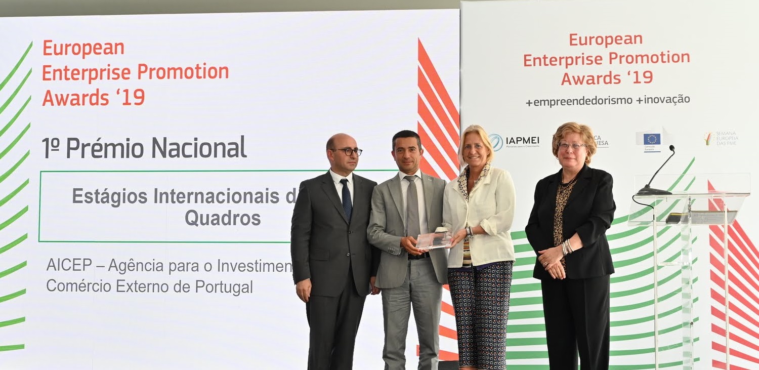 INOV Contacto a receber o prémio na categoria de Investimentos nas Competências de Empreendedorismo durante o European Enterprise Promotion Awards 2019