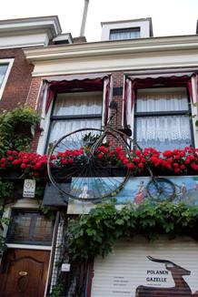 Leiden, Polanen Gazelle, Bicycle Mechanic-Fietsenmaker